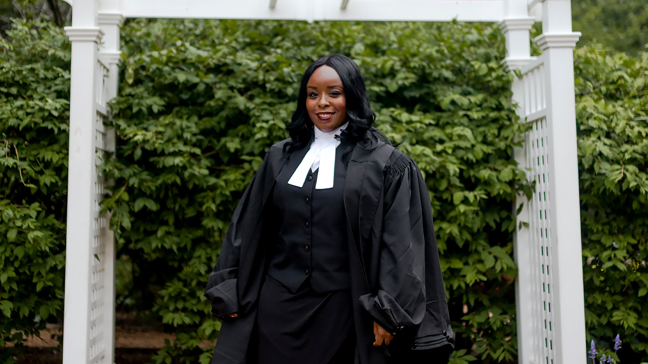 Immigrant Legal Support in the Australia: Hire an Attorney